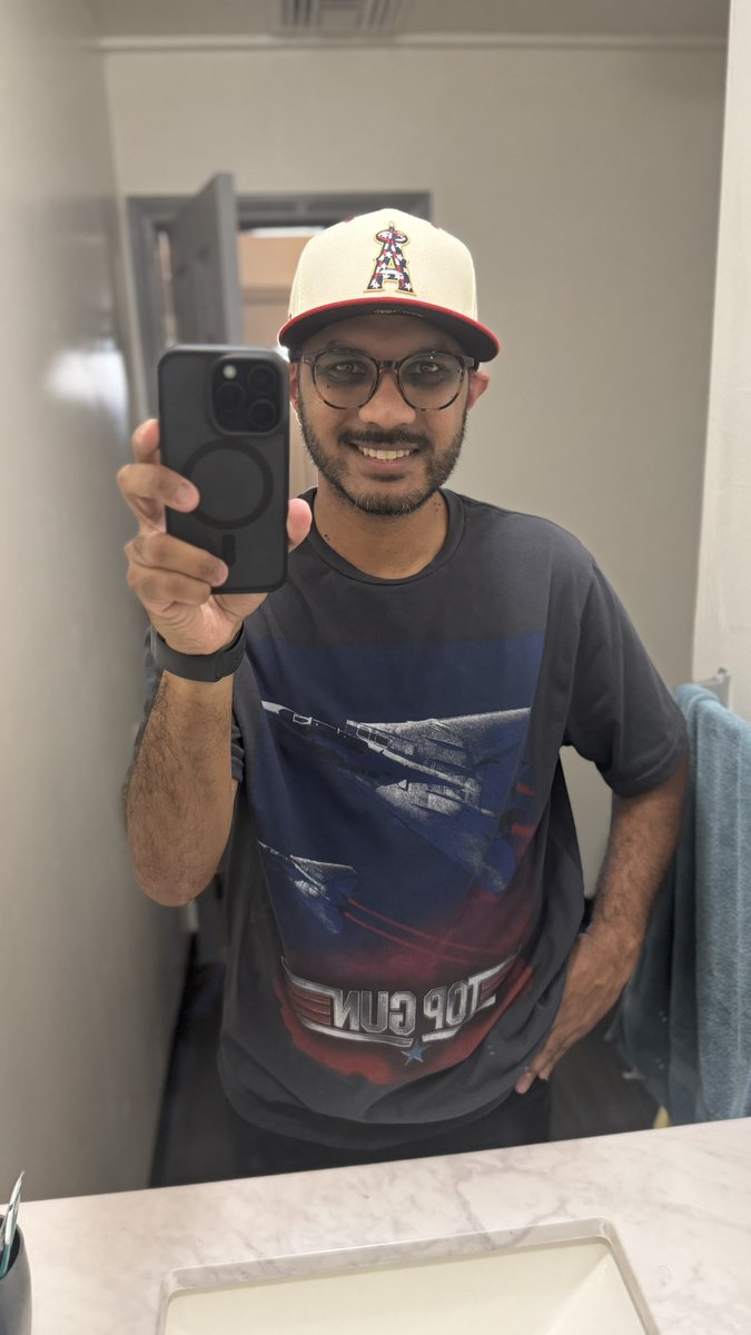 RippleFTW's tweet photo. Put on my birthday outfit, ready to celebrate tonight. 

Born and made in the USA
36 years and counting. 🎂🥳🇺🇸 https://t.co/EGTNC0SmvR