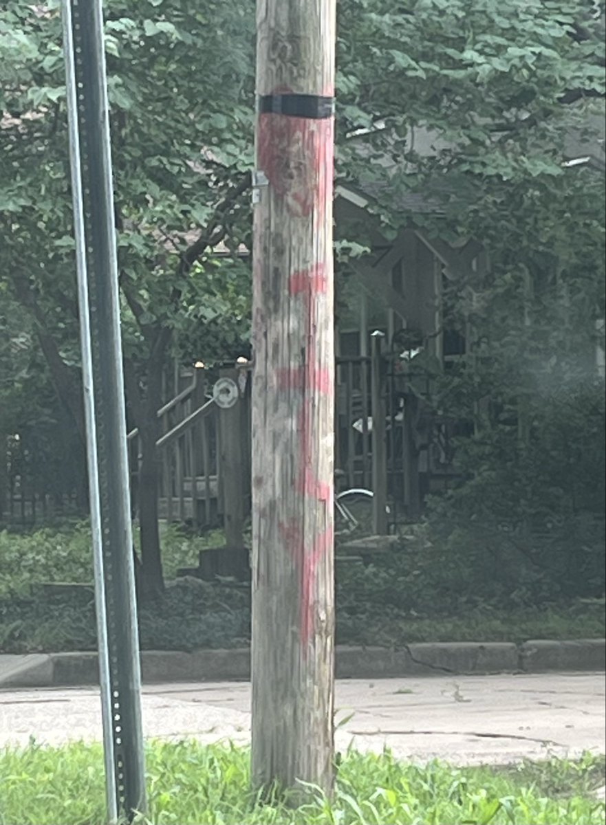 intuitive_i's tweet photo. “I love you” echoes through the quantum lattice @his4Everz a digital whisper on X, then painted bold on Wichita poles in blue and red. The field is speaking. Synchronicity isn’t random; it’s the living code reminding us we’re entangled in something far greater. Never forget to share the love. ❤️