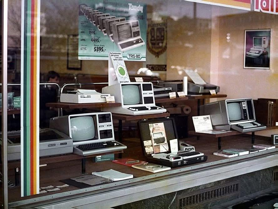 pastarchive tweet picture