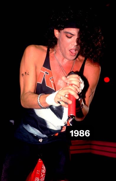StephenEPearcy's tweet photo. “Backstage Blast”, STEPHEN PEARCY of @theRATTpack RATT celebrating the 40 yr anniversary of the bands third album “Dancing Undercover” (L) 1986, (R) 2026 #dancingundercover #ratt #anniversary #fortyyears https://t.co/1JixjLOXFl