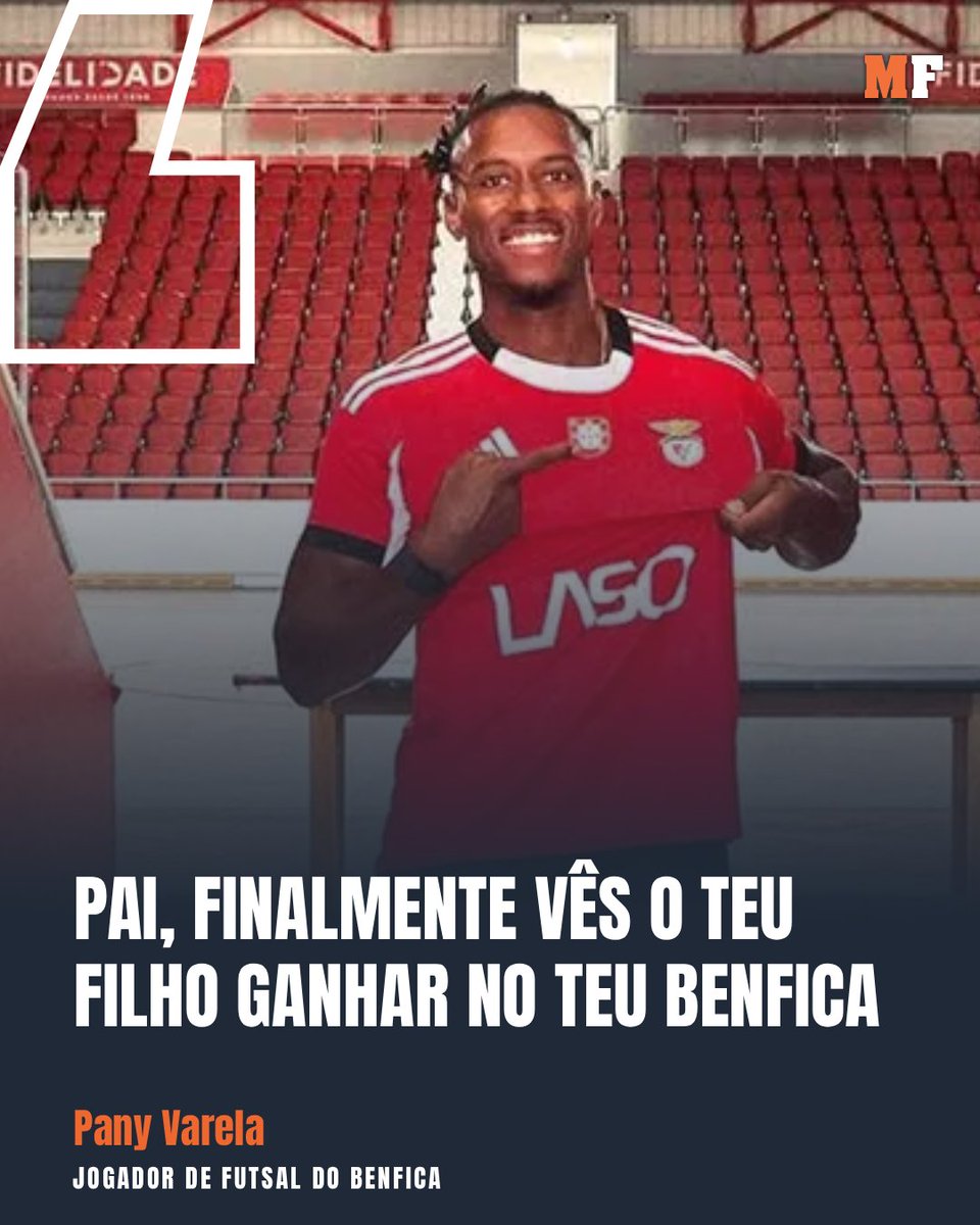 maisfutebol's tweet photo. Pany Varela, jogador do Benfica, dedicou o título nacional á família, nomeadamente ao pai, que é benfiquista.
O ala das águias deixou uma mensagem nas redes sociais após a vitória sobre o Sporting, por onde já passou, que levou à conquista do bicampeonato.
#benfica #pany https://t.co/MeGU5XG3ry