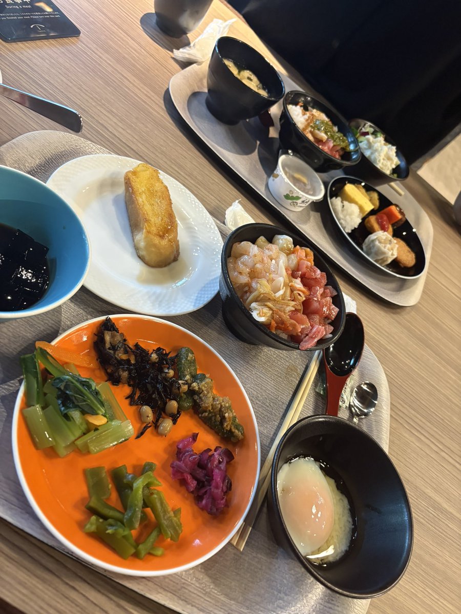 hrfr84's tweet photo. もう食べられないよぅ

明日から痩せる https://t.co/pAIfJzitD0