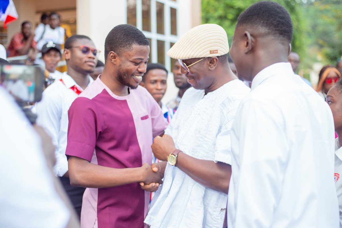 KingOmono05's tweet photo. Thankyou Sir 🙏❤️ 
UMaT is blessed by your presence and I'm looking forward to personally working with you one day @AfenyoMarkin https://t.co/yC5LlnFDOU