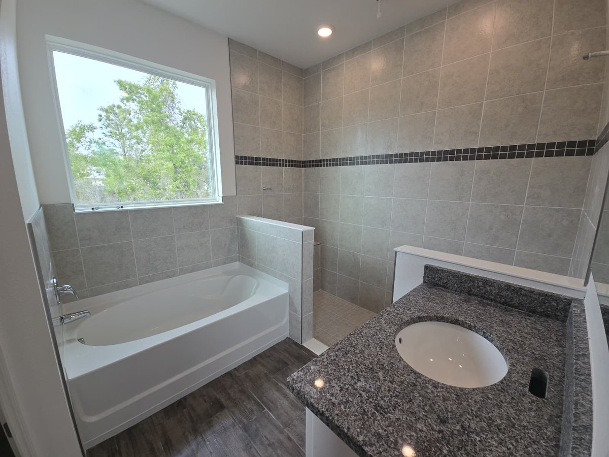 BatzTileRenov's tweet photo. Give your home the upgrade it deserves with professional tile installation from Batz Tile Renovation LLC. Beautiful results start with experienced professionals.
📞 Schedule your estimate today:941-592-3045
#BatzTileRenovation #TileInstallation #TileContractor #BathroomRenovation https://t.co/MbvybysV5O