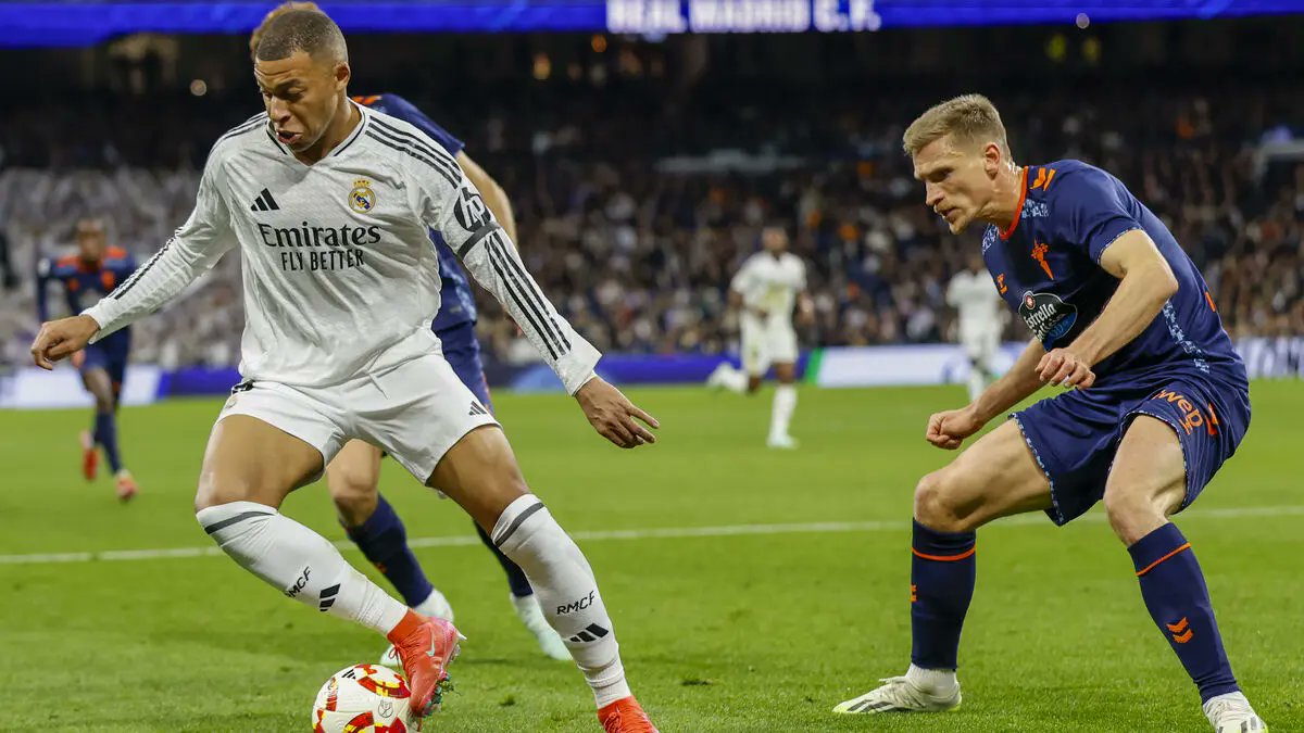 Madrid_Connect's tweet photo. 🗣️Carl Starfelt (défenseur suédois) : « Je SAIS comment défendre contre Kylian Mbappé.

Je l’ai affronté plusieurs fois avec le Celta Vigo, et cela m’a beaucoup aidé. »

On verra Carl, on verra😀 https://t.co/CB4aiStFZz