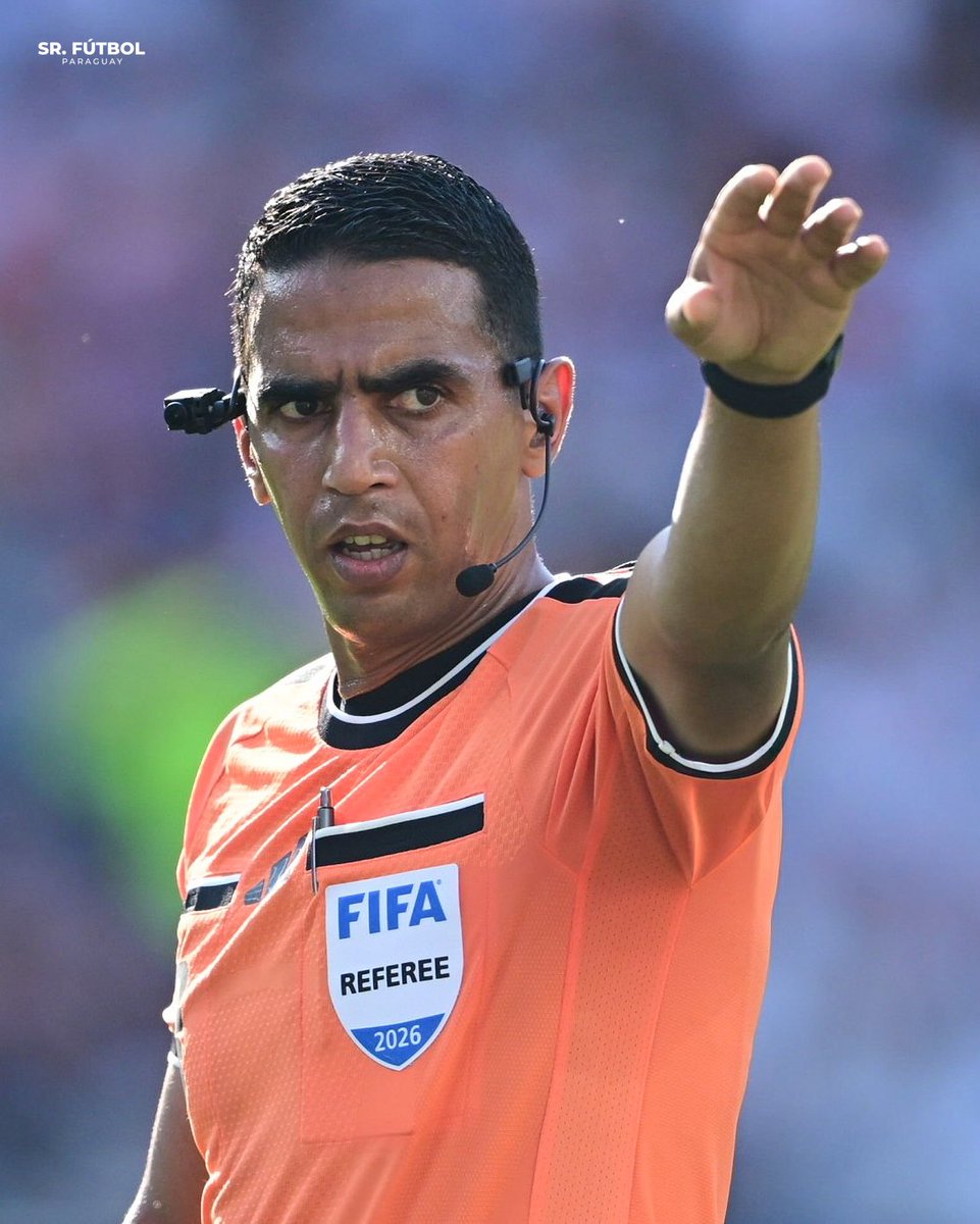 SrFutbolPy's tweet photo. La verdad, impecable arbitraje de Jalal Jayed. 👏🏻 https://t.co/AReWnvNeIE
