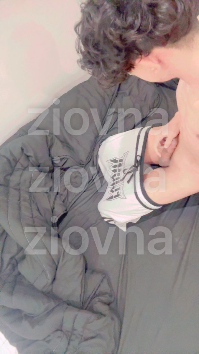 ziovna's tweet photo. احم https://t.co/QL2tN5pVEu