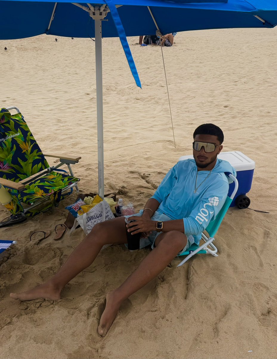 Joseeeee___3's tweet photo. 🏖️ https://t.co/gv49qZOchE