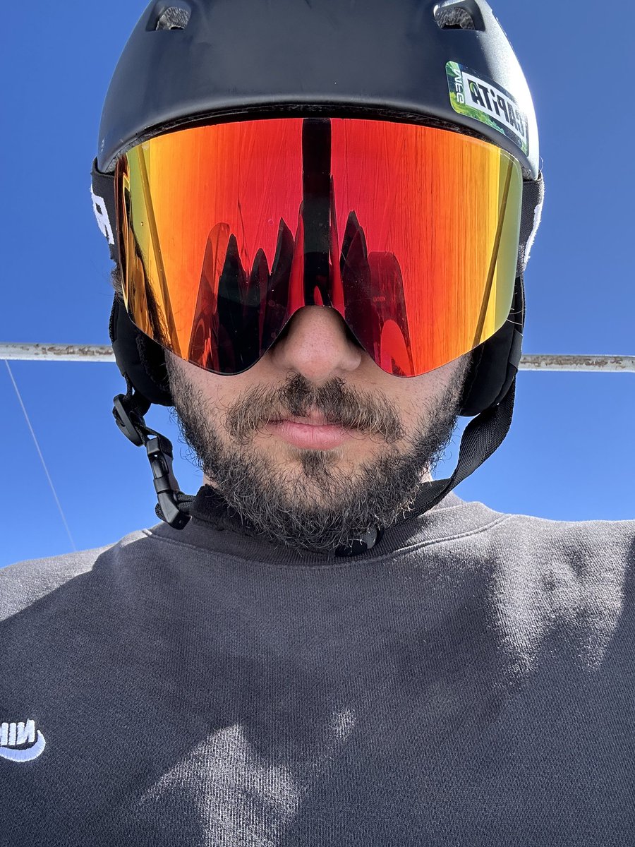 kioomaxx's tweet photo. Face reveal¿ https://t.co/I1VF2Pe9Pq