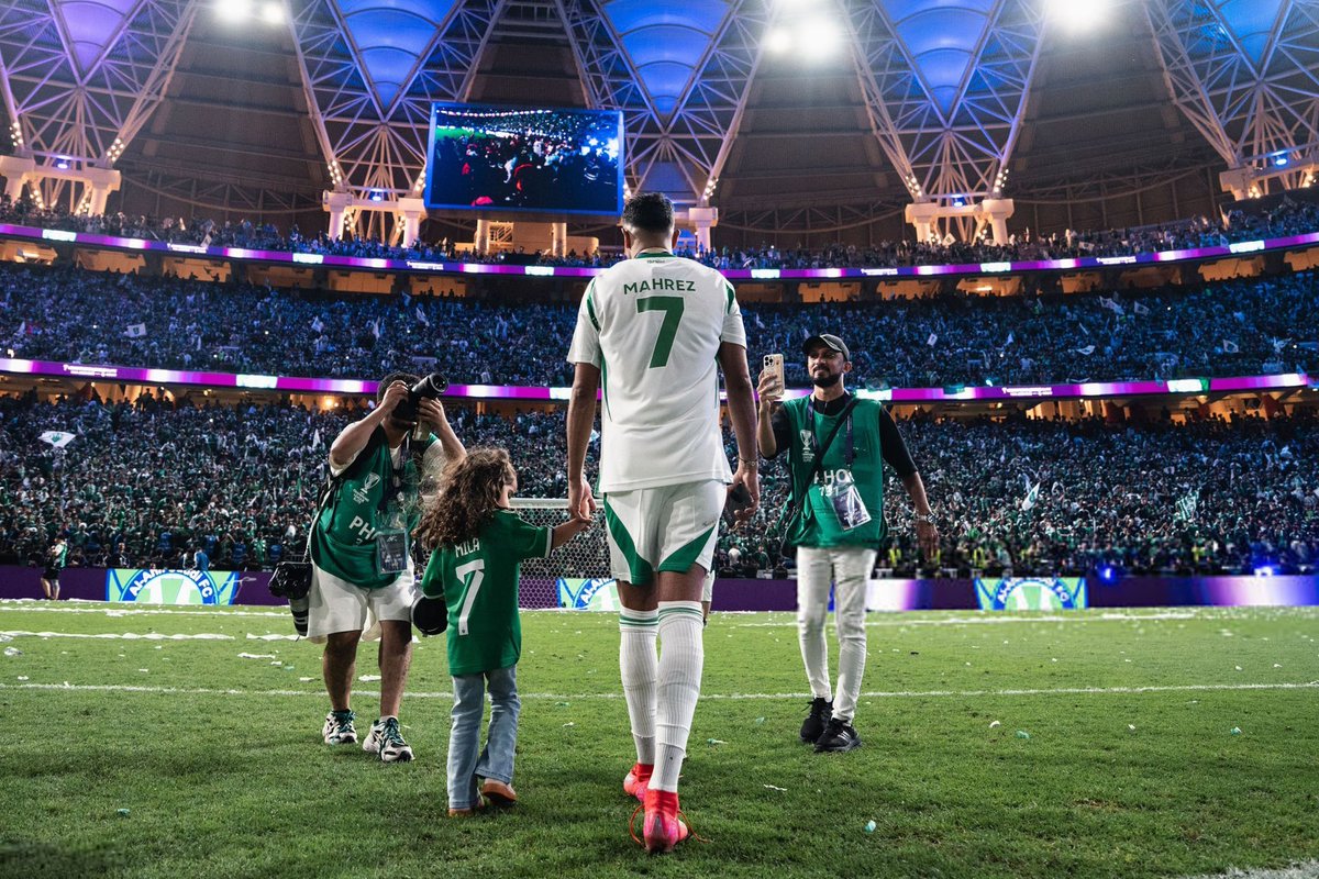 OffiM0R's tweet photo. بس والله غدرة جامدة الرجال جايب رولكس للعيبة من قو الراحة اللي هو فيها مع النادي https://t.co/VymPj9ahe3