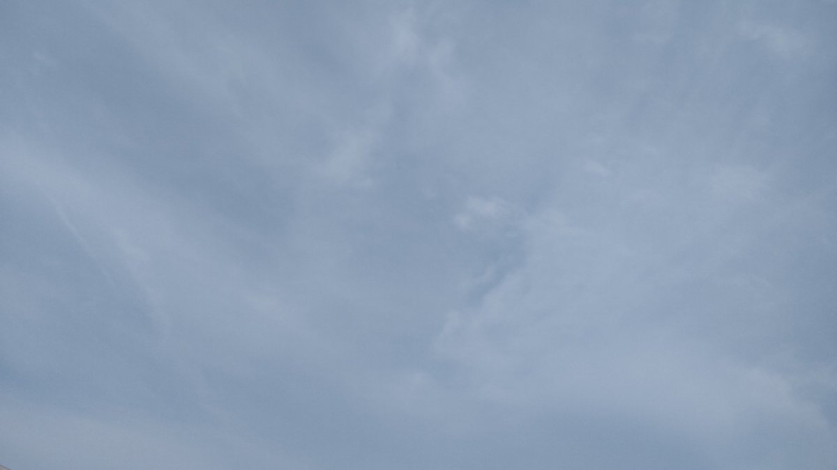 1second_before's tweet photo. おはようございます☁
薄雲広がる火曜日✨️今日は6月最終日😳26年の半分が終わりました😅
振り返ると今年は怪我やら病気やらであまり走れてない🏍³₃🚗³₃不摂生に端を発している事が多々😣生活習慣を改めなければと弱気に誓う🤣うん 明日から頑張ろう🍀
それでは👋今日を良い一日に👍 https://t.co/4EkW1HM9GN