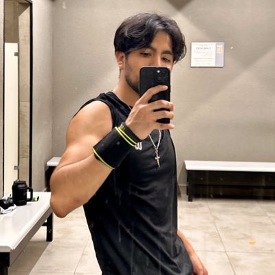 ByCrack10's tweet photo. #NuevaFotoDePerfil https://t.co/qIaKwWmh0w