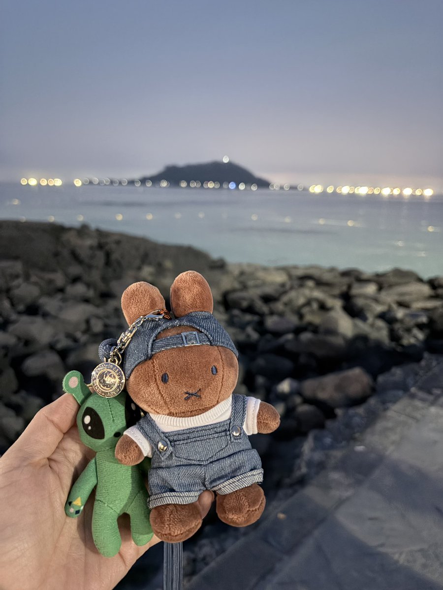 asmaydevote's tweet photo. 마음만은 메이들과 함께인 여행 https://t.co/JtmoxORqNq