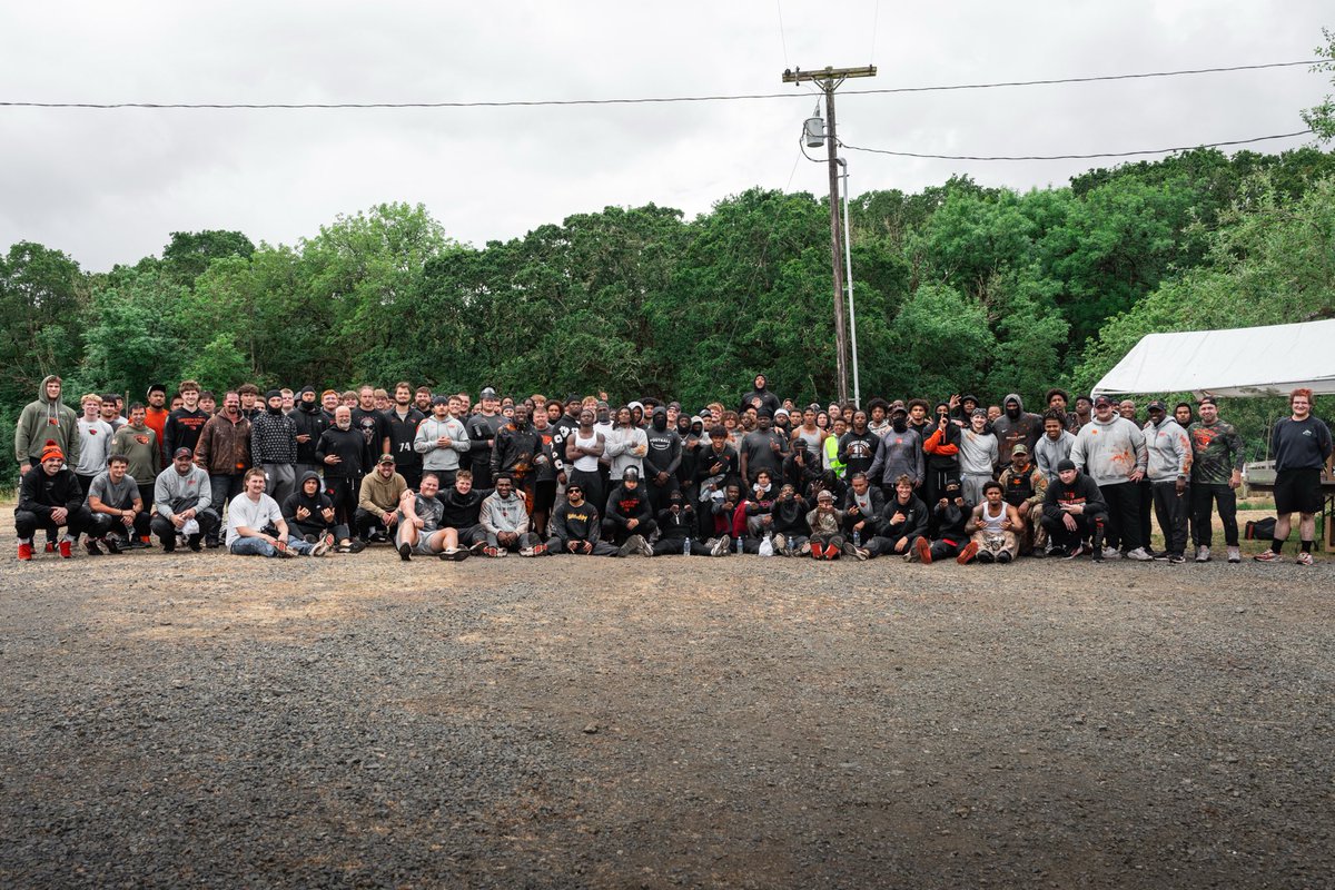 BeaverFootball's tweet photo. Built on brotherhood. Driven by competition 🦫💥 https://t.co/YpYg938dsx