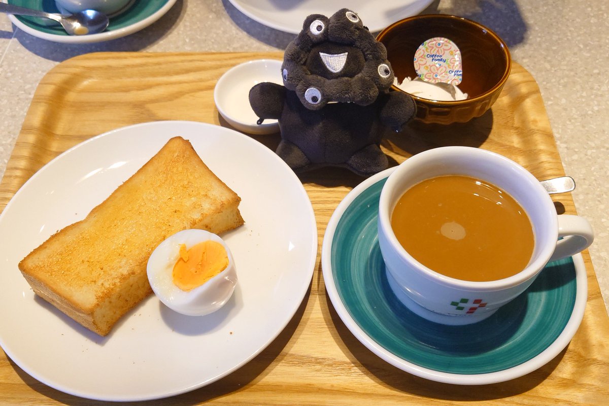 HIRO_JO3WGV's tweet photo. It's coffee time. ☕
#cafeciaopresso
#caffeamericano ☕
#boiledegg #buttertoast 🍞
#カフェチャオプレッソ
#カフェアメリカーノ ☕
#ゆで卵 🥚 #バタートースト 🍞
A day that starts with a cup of coffee ...
Together with Myakumyaku.(´∇`)
もっちりミャクミャク(ミニ 立🖤🤍)と😉 https://t.co/QBk10TO917