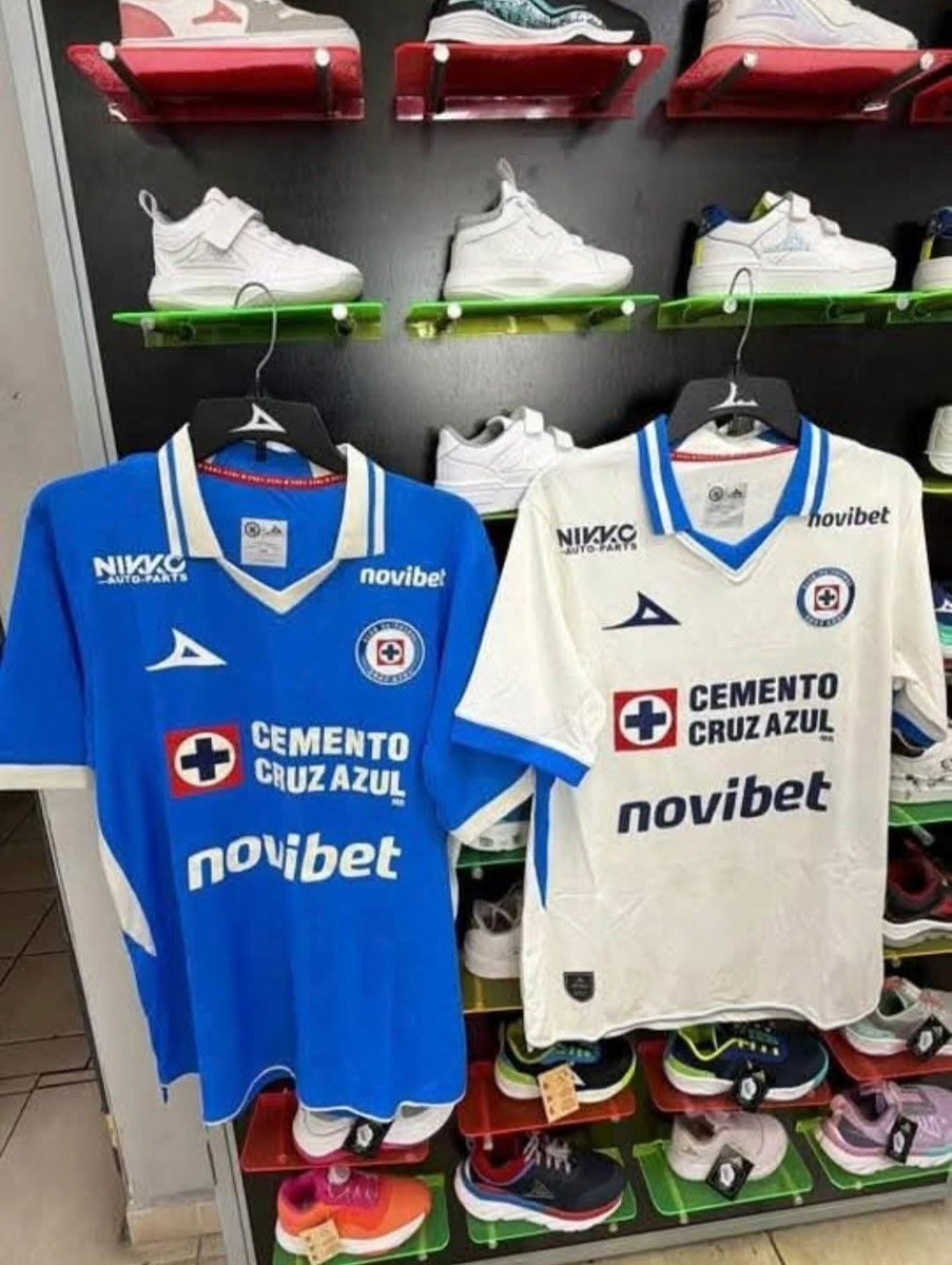 DillonVz11's tweet photo. @cordova_sports @J4IRODOM no son estas madres? https://t.co/sNl46TQYWE