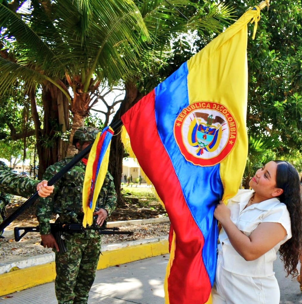 Ejercito_Div1's tweet photo. En Barranquilla #Atlántico, el Batallón de Policía Militar N.° 2 de la #SegundaBrigada llevó a cabo la ceremonia de licenciamiento de los soldados del cuarto contingente del 2024, quienes culminan su servicio militar con honor y disciplina.

El @COL_EJERCITO enaltece su labor al servicio de la patria y les desea el mayor de los éxitos en esta nueva etapa de sus vidas, tras culminar un ciclo que fortaleció su carácter y compromiso.

#PatriaHonorLealtad🇨🇴 
#SoldadoPorSiempre🪖