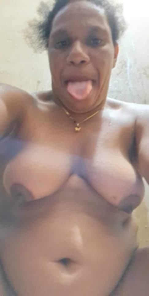 Stia12alone's tweet photo. Ibu guru 
Mace nehe yalihe🤭🤭 https://t.co/KNdk4oevO5