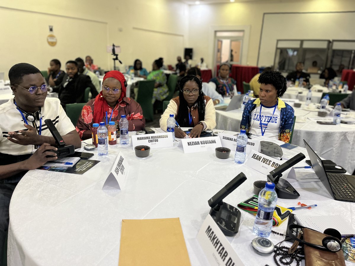 WANEP_Regional's tweet photo. #WAYS2026 – Youth, Livelihoods & Peace
✨Session on Strengthening the Nexus between Youth Empowerment, Economic Development and Peace & Security led by 𝐌𝐫. 𝐁𝐨𝐧𝐳𝐢 𝐈𝐯𝐞𝐬 (WANEP Y-TEAM mentor & UN staff).
#YouthLeadership #IntergenerationalDialogue
#WestAfricaYouthSummit https://t.co/ompBhR99LC