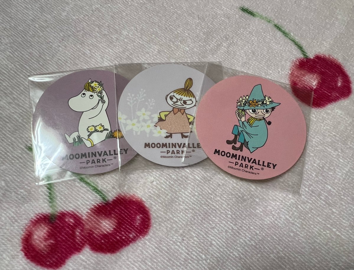 ___________waaa's tweet photo. ムーミン ムーミンバレーパーク 夏至祭 限定デザインステッカー オリジナルアートステッカー ステッカー シール

【譲】
リトルミイ
スナフキン
フローレン(スノークのおじょうさん)
【求】
ご先祖さま

バレパお手渡し・都内お手渡し・郵送のいずれかにてお取引希望。
ご先祖さまは買取もいたします。 https://t.co/CLCPdD3W0n