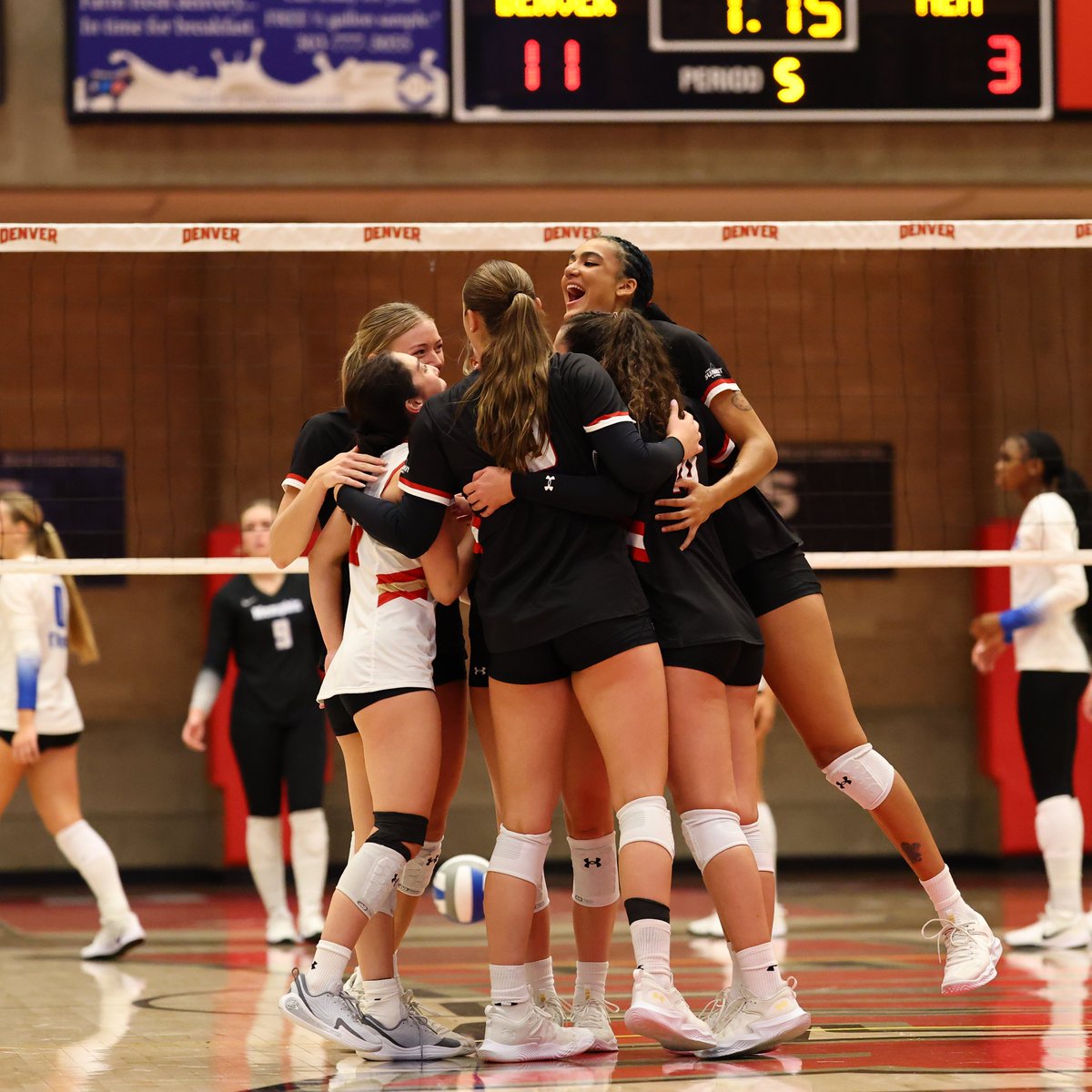 DU_Volleyball's tweet photo. Our celebrations > yours.
#FunFotoFriday | #GoPios https://t.co/JnTIsTvWIk