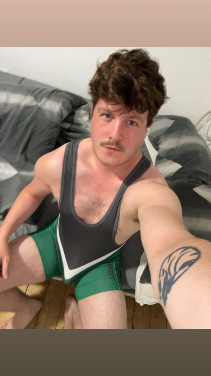 Finnxtasty's tweet photo. Lets wrestle 🤼 https://t.co/Noj0LhVU64