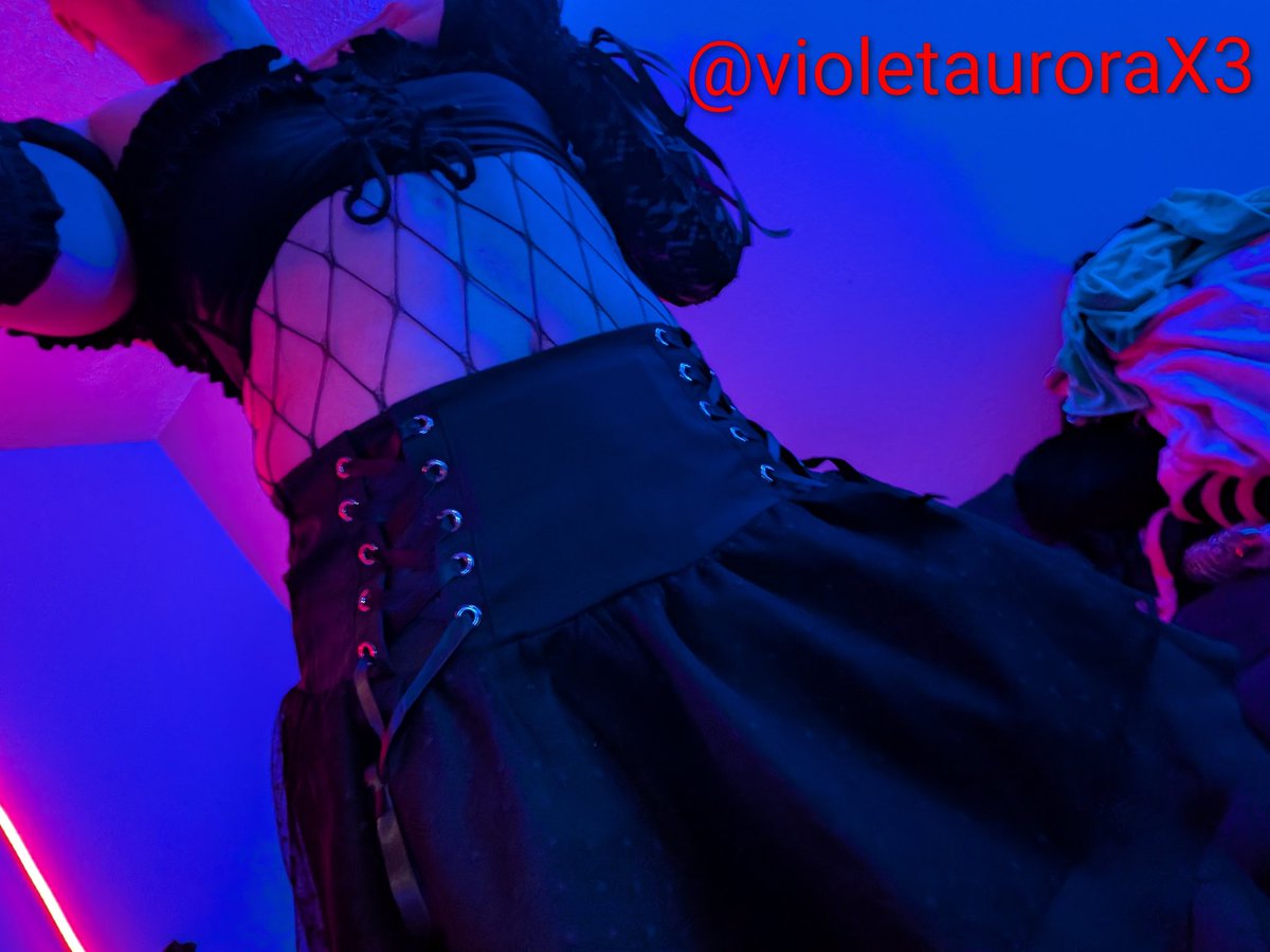 violetauroraX3's tweet photo. Do you like my outfit, or do I need a shorter skirt? 😘
#femboy https://t.co/wfX7yjmwvm