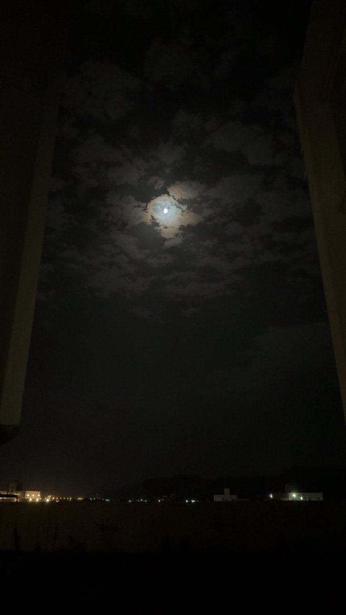 17ALGhafri's tweet photo. اللهم أنت ربي لاإله إلا أنت خلقتني وأنا عبدك وأنا على عهدك ووعدك ماستطعت أعوذ بك من شر ما صنعت أبوء لك بنعمتك علي وأبوء بذنبي فاغفر لي فإنه لا يغفر الذنوب إلا أنت🍁🍂🤎 https://t.co/9G5GEFnROL