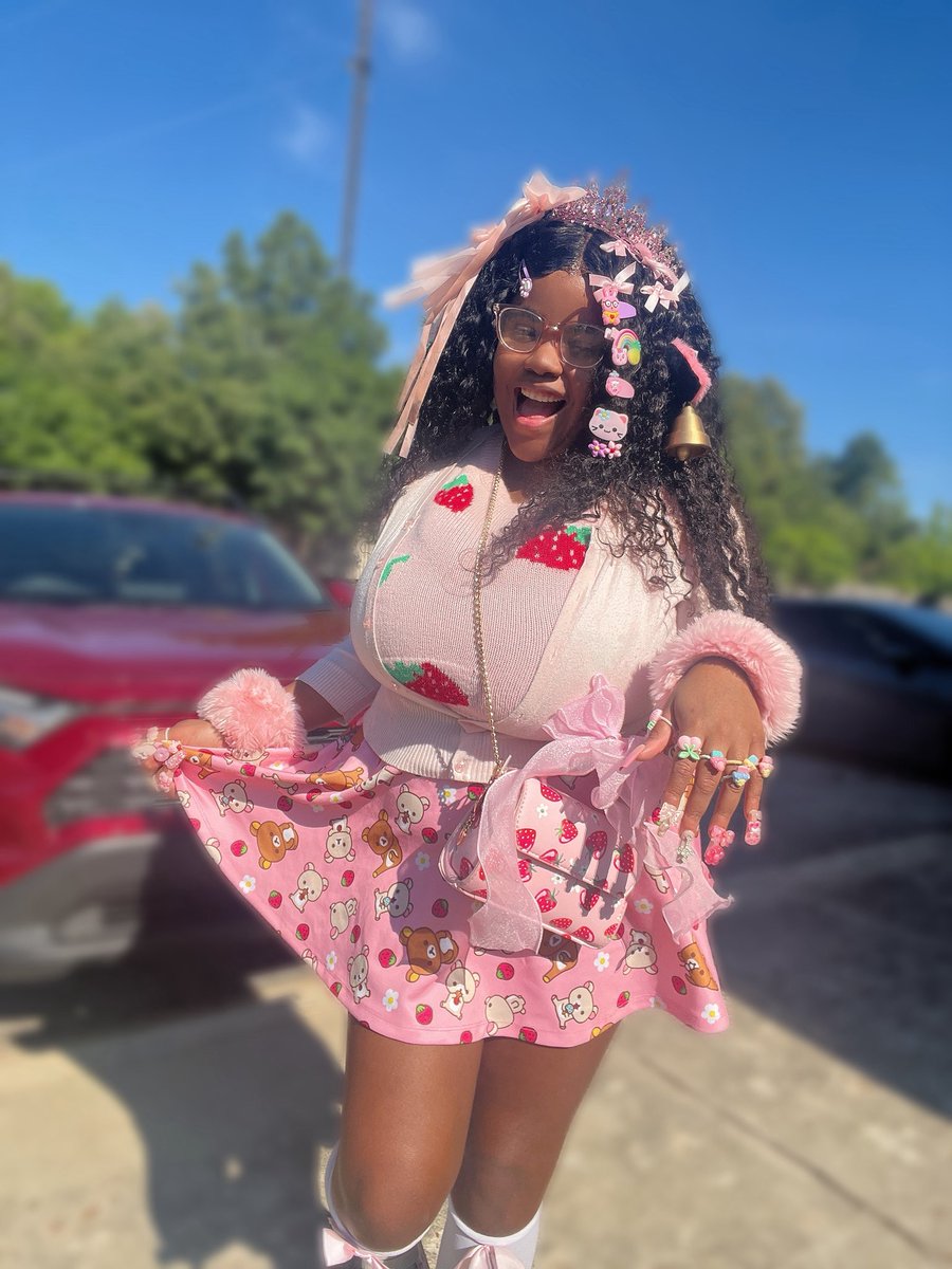 momosacutie's tweet photo. Normalize dressing like your inner child picked your outfit. 🌈🧸🍓 Life is way more fun with extra colors, tiny joys, and a sprinkle of whimsy. Trust me. ✨💗(՞っ´꒳`c ՞) https://t.co/nKbY4fx66z