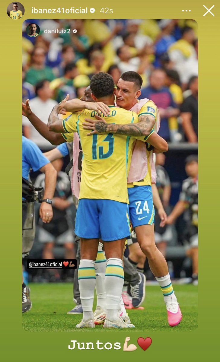 diario_AFC's tweet photo. 📲🇧🇷 روجر آيبانيز يُعيد نشر ستوري دانيلو (IG):

معًا 💪🏻♥️ https://t.co/hCwoE06yFt