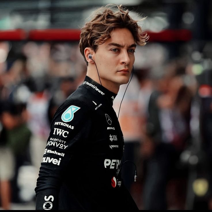 dearosc's tweet photo. ✨The 4 Driver Challenge✨

• The driver that got me into f1
• My favourite driver
• The driver I miss seeing on the grid
• The driver I got a soft-spot for https://t.co/MbPZ34CH7Z