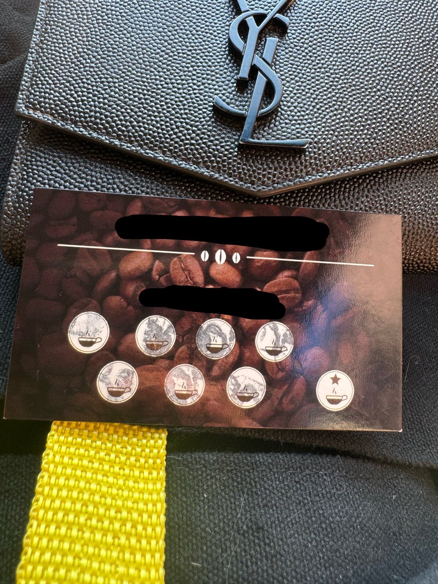 backtothebandz's tweet photo. last week a man paid for my coffee, &
today i was given a coffee punch card & the guy stamped every single spot but one so the next time i go itโs free ๐๐ฅ #prettyprivilege https://t.co/VVLjQ0hVPS