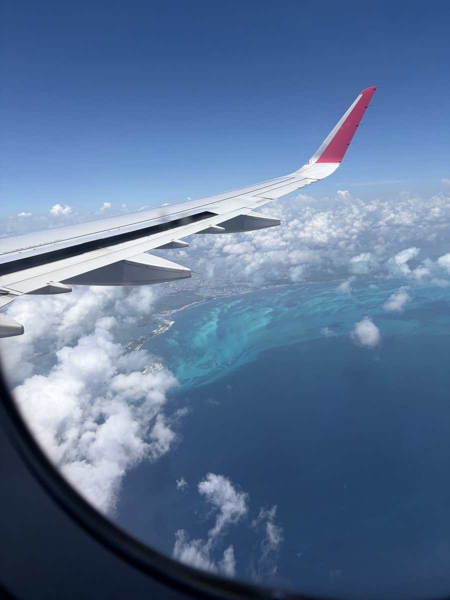Bullettooth23's tweet photo. #cancun https://t.co/j6yGzUV1fN