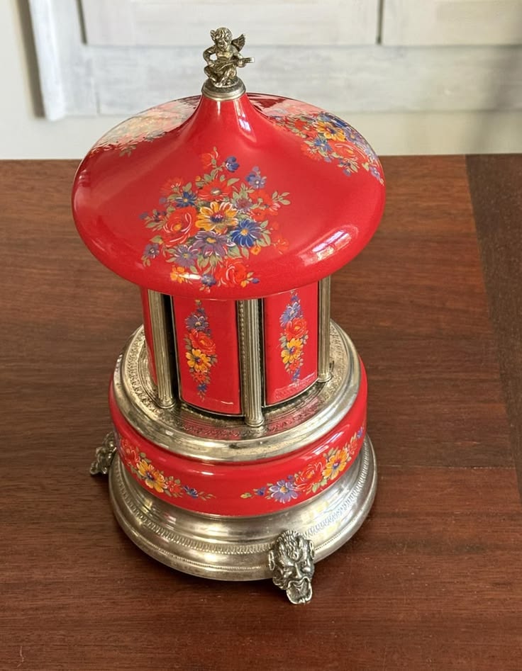 Vintage Swiss Reuge Red Music Box Cigarette / Cigar / Lipstick