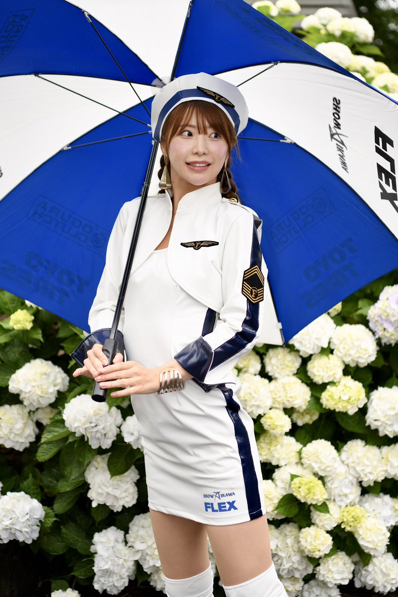 wrblue_legacy's tweet photo. TGRラリーチャレンジ2026 Rd.5 渋川 伊香保
渋川市総合公園
FLEX SHOW AIKAWA Racing team with TOYO TIRES
合間の #撮影会 ありがとうございました
#FLEX #FLEXGIR
レースアンバサダーコスと紫陽花
と3㌧の帽子と5㌧のアンブレラ
#朝倉咲彩 (@littlewhite_saa )さん https://t.co/XskVn9zvjW