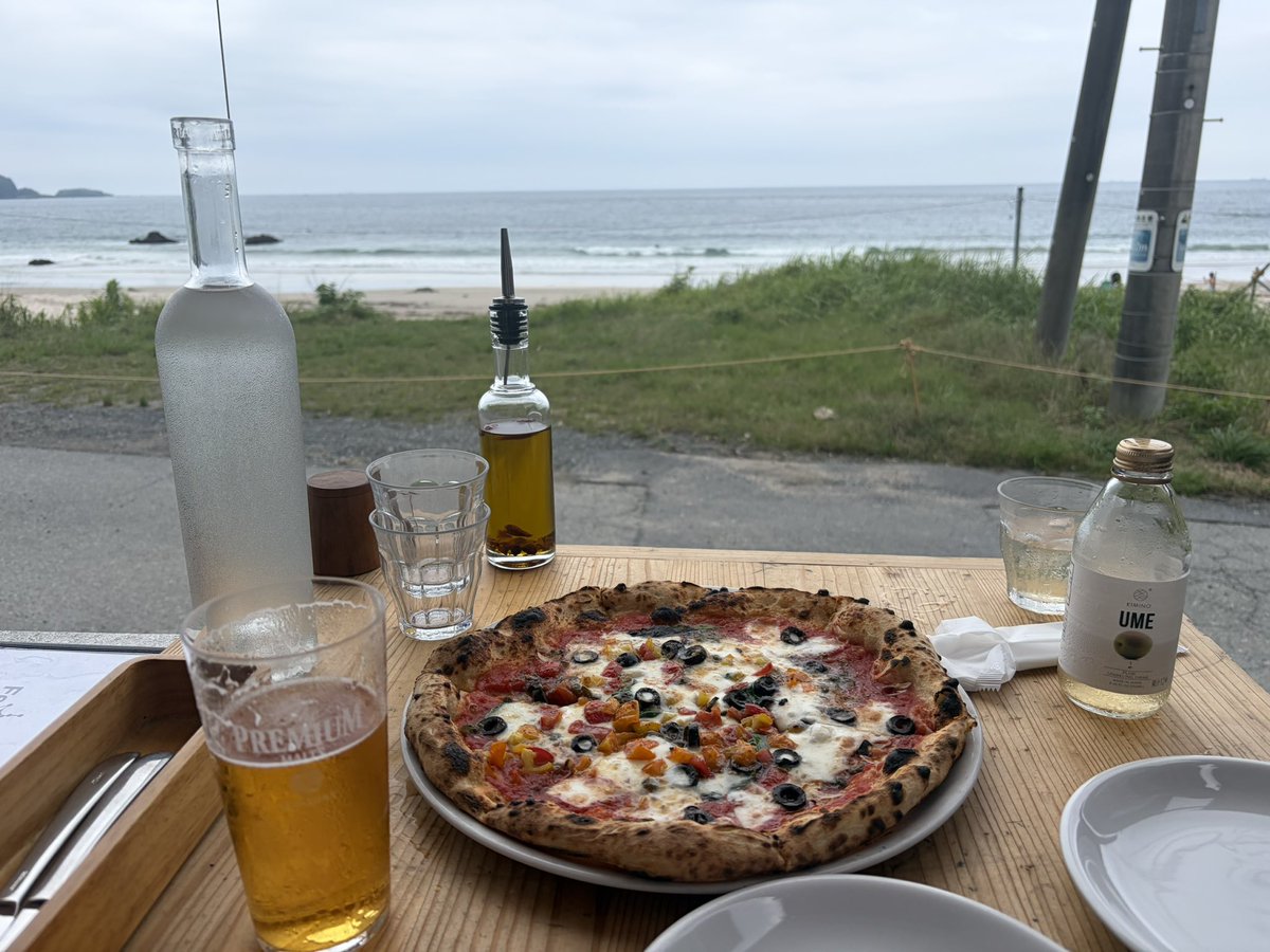 mon51726776's tweet photo. 6/27〜29の3連休で下田へ！
ペリーロードお散歩して
海見ながら食べたピザが最高すぎた！！！🥺
下田海中水族館も可愛かった🦭 https://t.co/hsVkfm8lGj