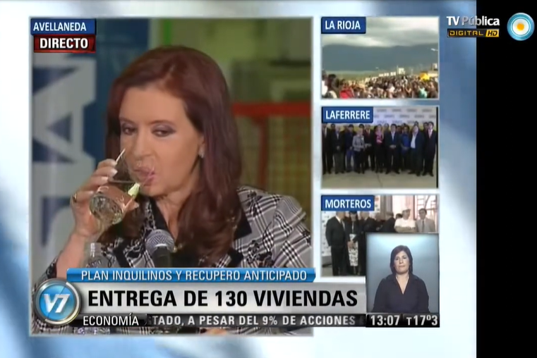 LaloDumbledore's tweet photo. El hecho de que este país vio a una presidenta hacer videoconferencias con tres lugares diferentes del país al menos dos veces por semana porque no le alcanzaba el día para innaugurar una fábrica de leche en polvo, una fábrica de ascensores y entregar viviendas al mismo tiempo https://t.co/B7kkrSv3bk