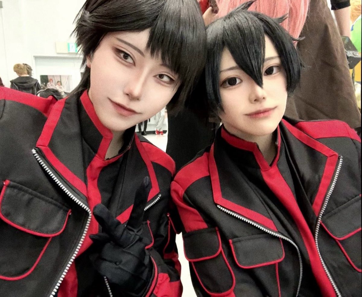 00_in_11's tweet photo. 🍑👹 cos

僕の大好きな方々です https://t.co/OAyyNFH0zO