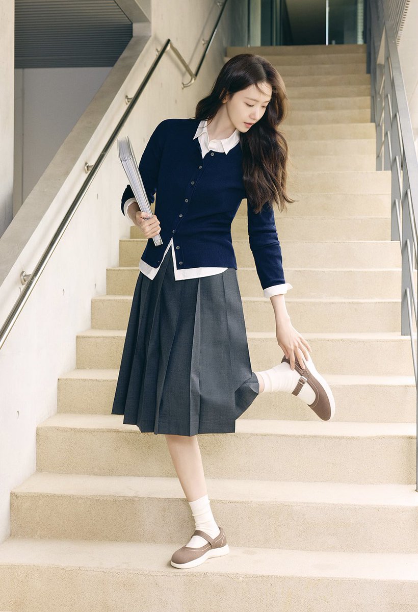 530_zip's tweet photo. 윤아 x 르무통 광고 사진
🔗https://t.co/8tZuUV2lql

#윤아 #YOONA #임윤아 #LIMYOONA https://t.co/mwO6qwtqJ1