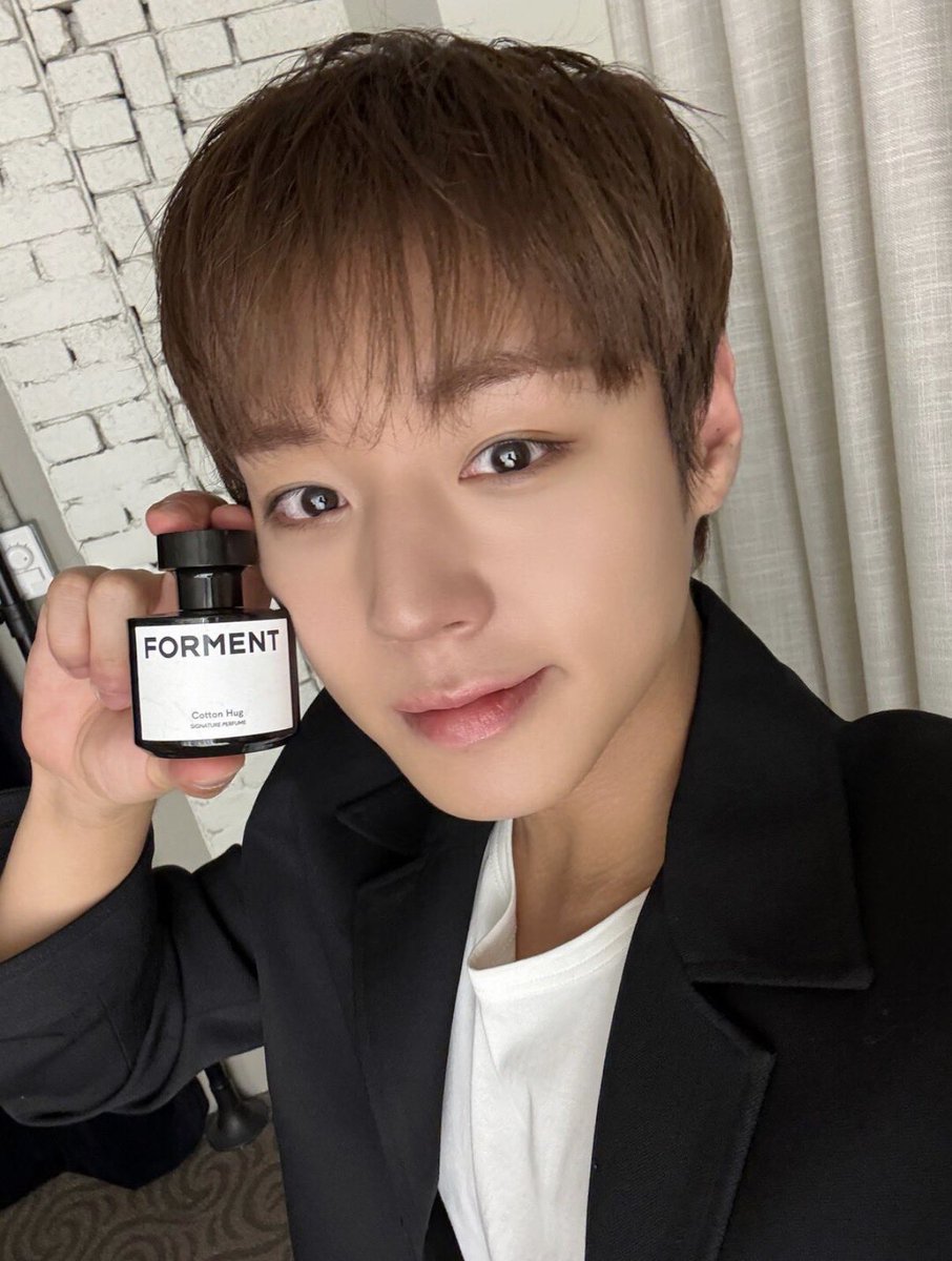 httpyutn's tweet photo. 사람이어떠괘 꼬순내폴폴가나디?
ㅈ~~ㄴ 동끌똥글 타피오카펄처럼 생겻으면서 향수까지 뿌리고잇어ㅋ https://t.co/oa3exSsekV