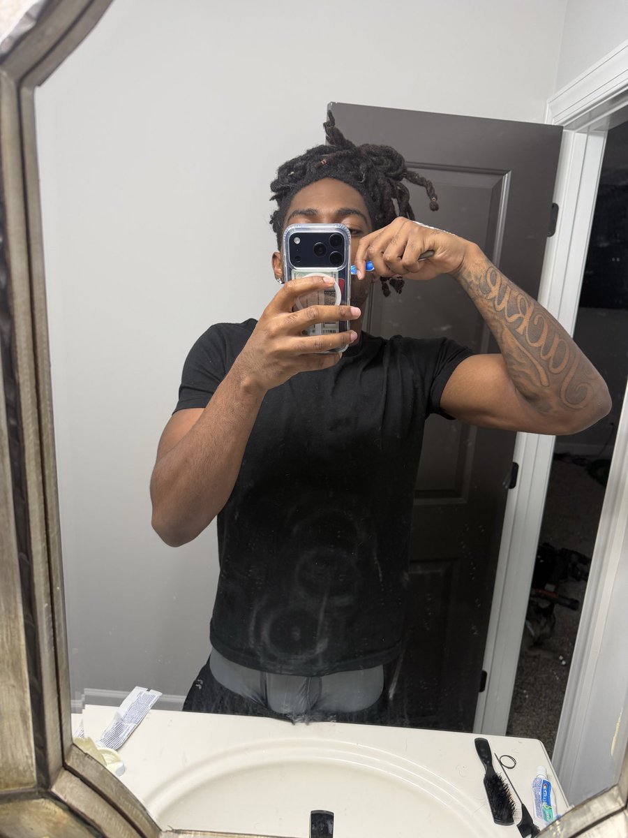 vChxrg's tweet photo. back on dis bit https://t.co/RdYRzQW42u