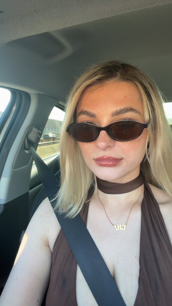 Nichole tweet media