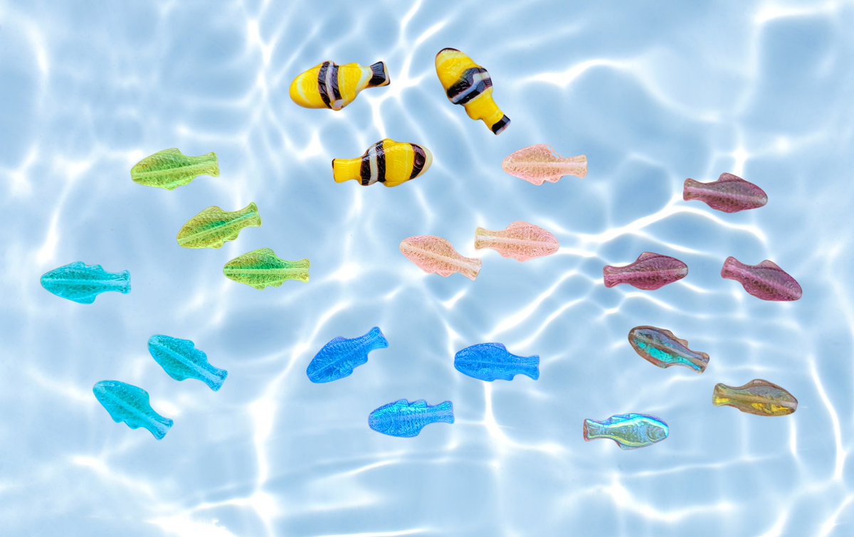 Niebla_jewelry's tweet photo. アメリカから届いたお魚のガラスビーズたち🐟️🐟️🐟️
今週末こちらを使用した新作をショップに追加予定です🙆‍♀️ https://t.co/BACFgX7so4