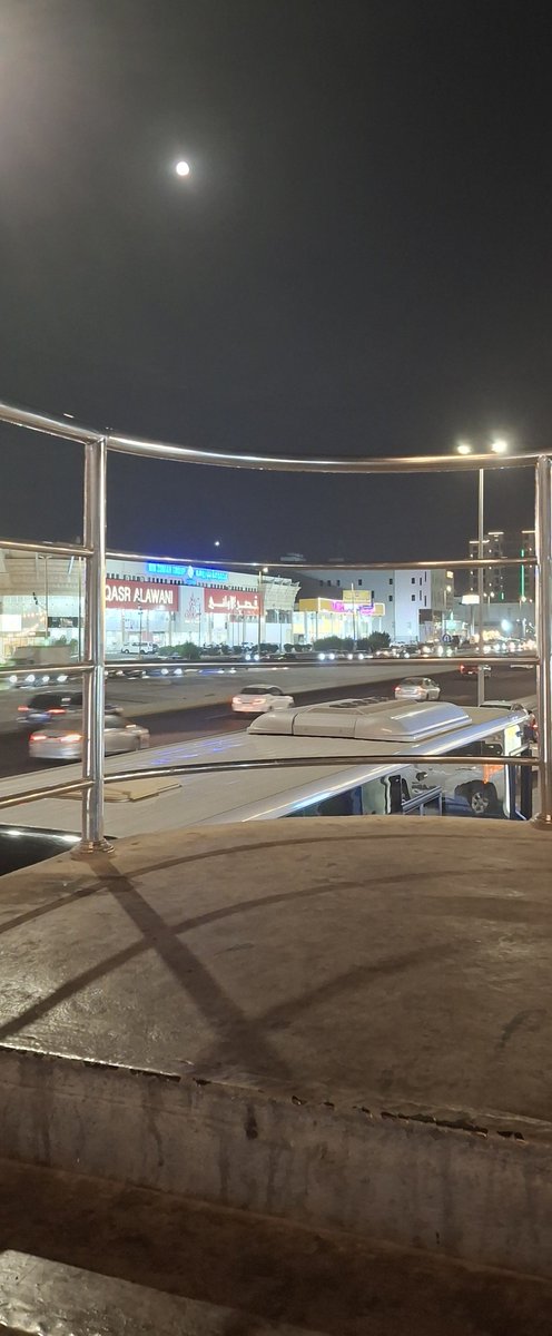 77pinksky's tweet photo. #المشي_مع_القمر
#مشي_مسافات_طويلة
#ممشى_ومشي 
#كم_مشيت_اليوم
#اتخذ_المشي_صديقا https://t.co/8QyDqzjYvl