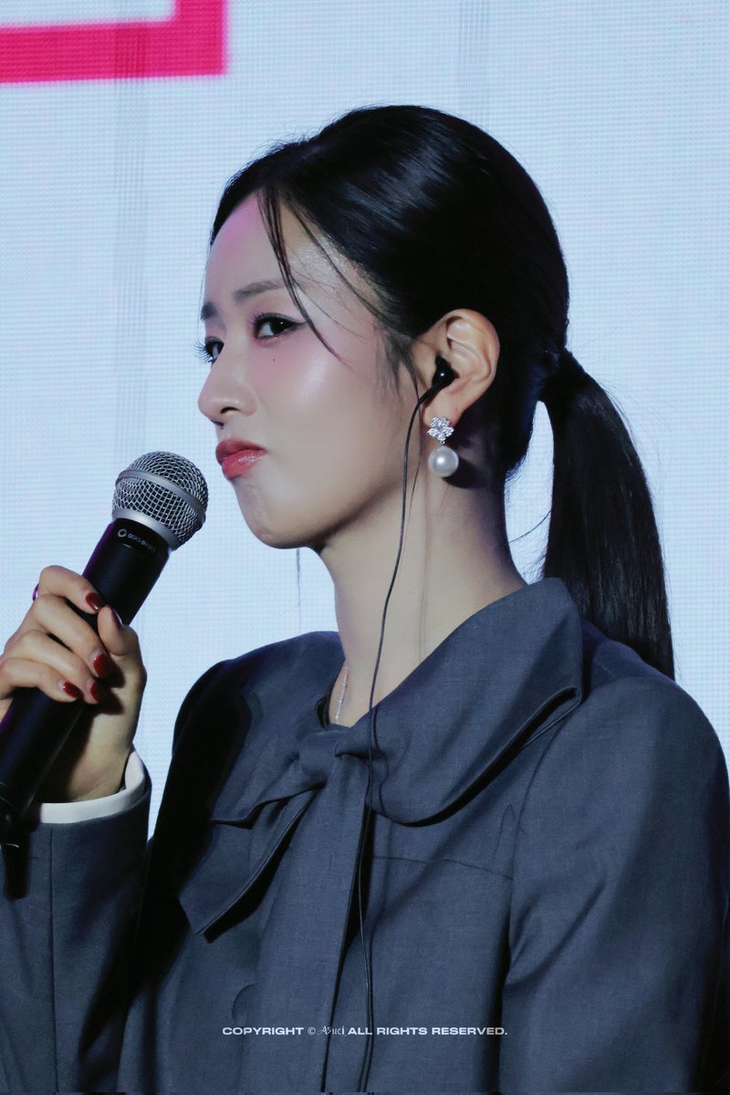 Asuci1229's tweet photo. 260627 <ALWAYS IN PINK：2026 APINK FANMEETING IN SHANGHAI>

언니 왜 이렇게 귀여워요?
@Apinkbm 

#BoMi #윤보미 
#에이핑크 #Apink https://t.co/Q79Dbc3F1s