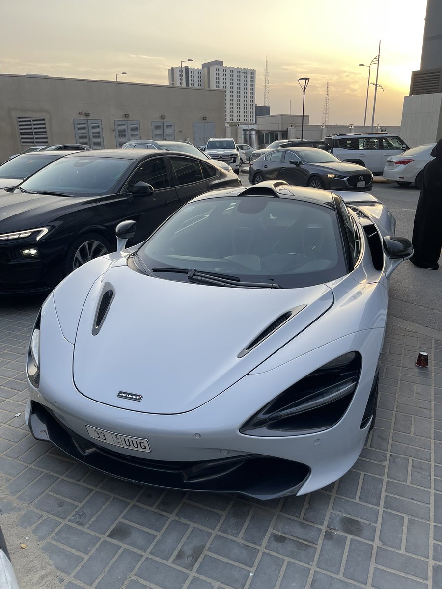prettydeadw's tweet photo. @Inloop00 يلا عيشي https://t.co/gfID3v5mbB