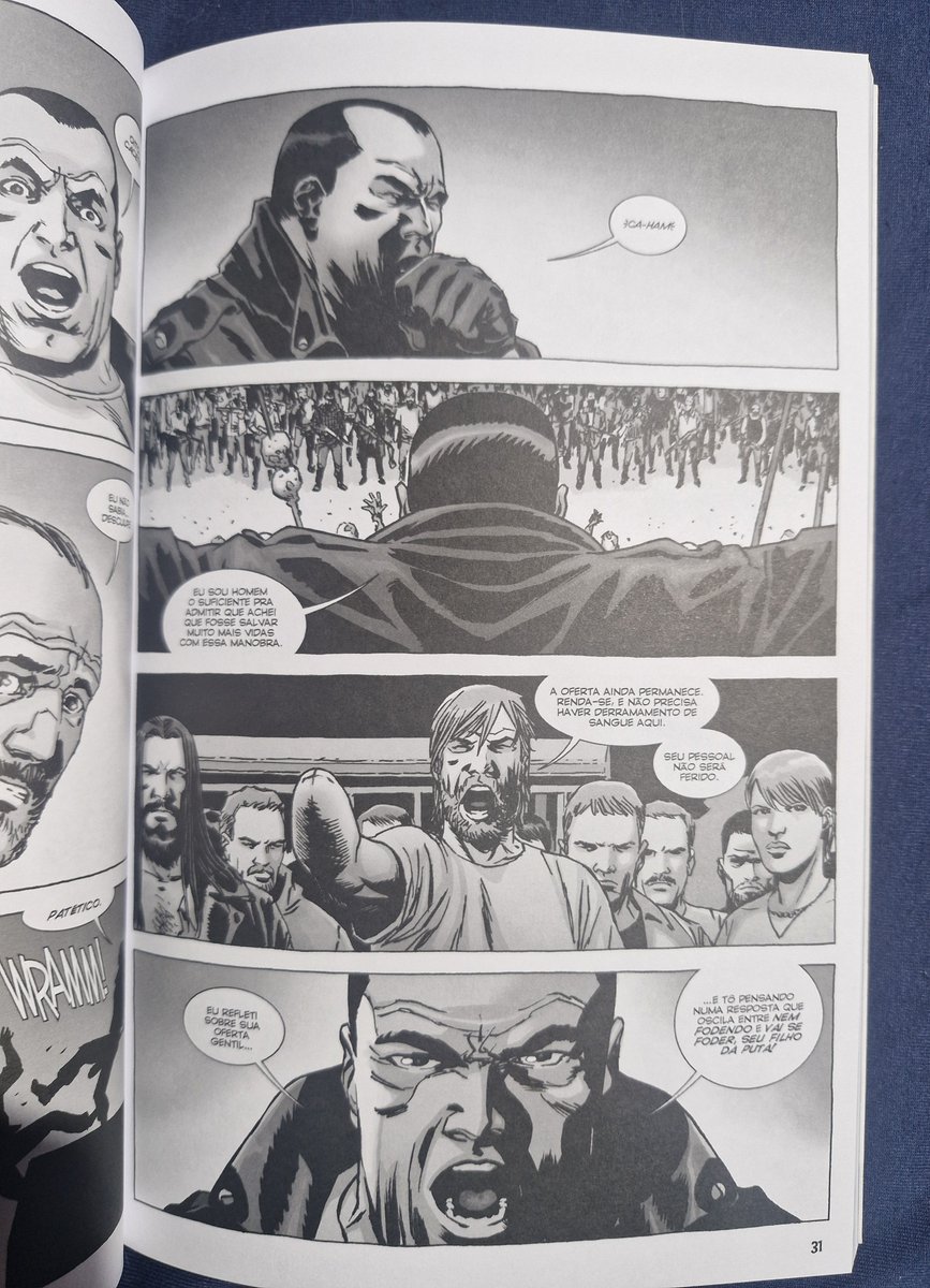 RTs_Duroque's tweet photo. Leitura de hoje, The Walking Dead - Vol. 20 - Guerra Total - 1° Parte. https://t.co/fqO1fWpsp5