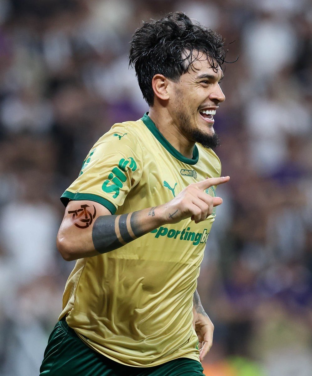 Chineirass's tweet photo. ELE É MUITO FODA 🇵🇾🇵🇾🇵🇾🇵🇾🇵🇾🇵🇾🇵🇾 VAMOS CARAJO https://t.co/VZyuqJegP2