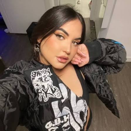 GIDLEBRAZIL's tweet photo. Informação adicional: O produtor/compositor nigeriano Daramola produziu "Gimme Dat Love" ao lado da produtora latina Samantha Cámara e com SOYEON como compositora.

Esta é a primeira música de K-POP de Daramola e Samantha em sua discografia! 🔥 https://t.co/3oQmXD1MpF