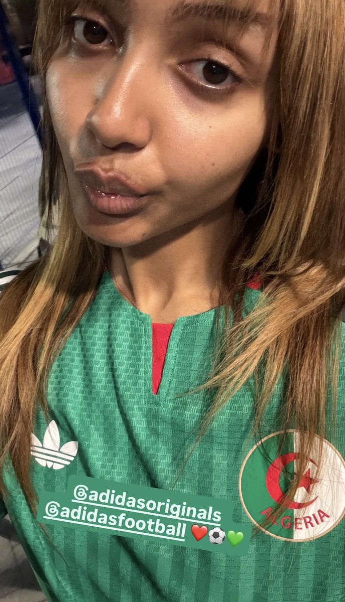 pantheressed's tweet photo. TAHIA DJAZAIR 🇩🇿 https://t.co/xGXf3YgG3r